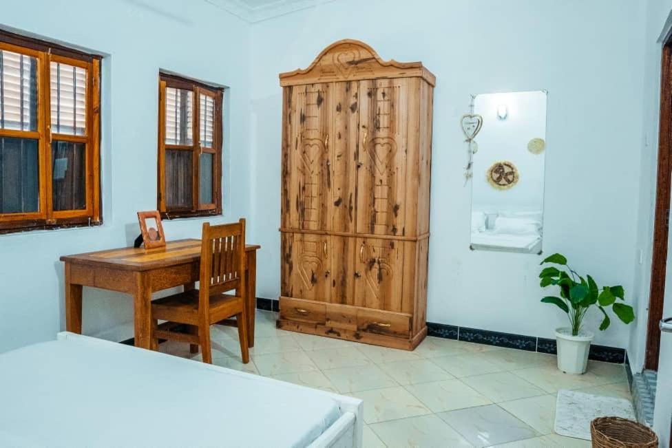 Nomad Cave- Stonetown Hotell Zanzibar Exteriör bild
