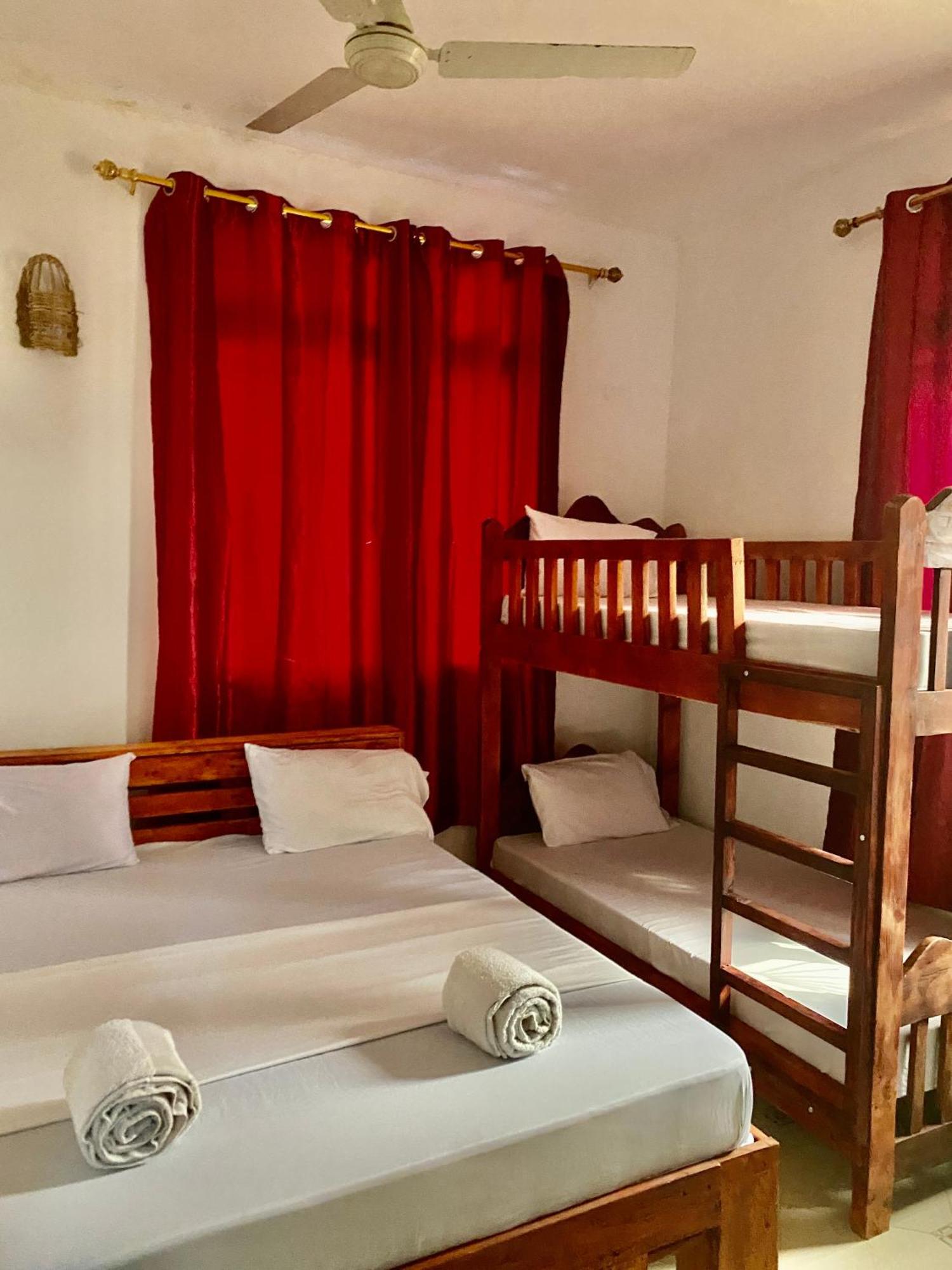 Nomad Cave- Stonetown Hotell Zanzibar Exteriör bild